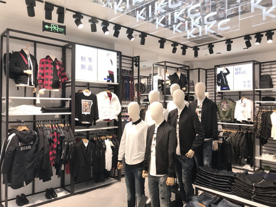 KIKC多品類集合店盛大開業，創新跨界模式引爆漢街萬達服裝服飾零售